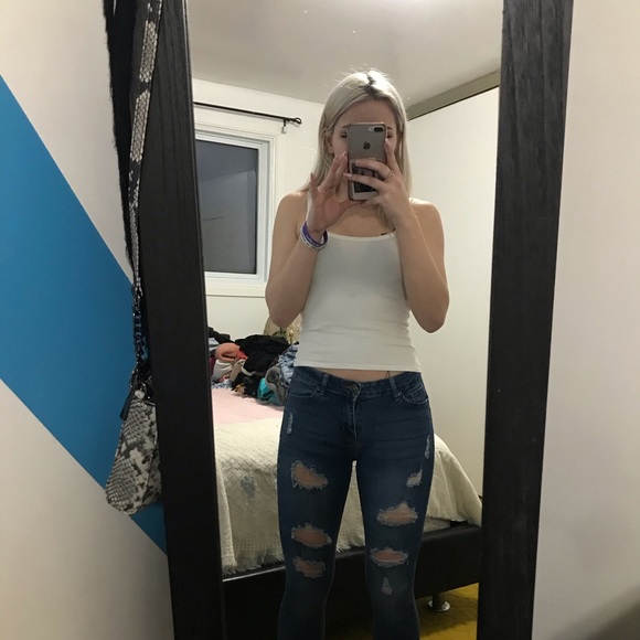 Ripped Jeans! - Picture 2 of 4